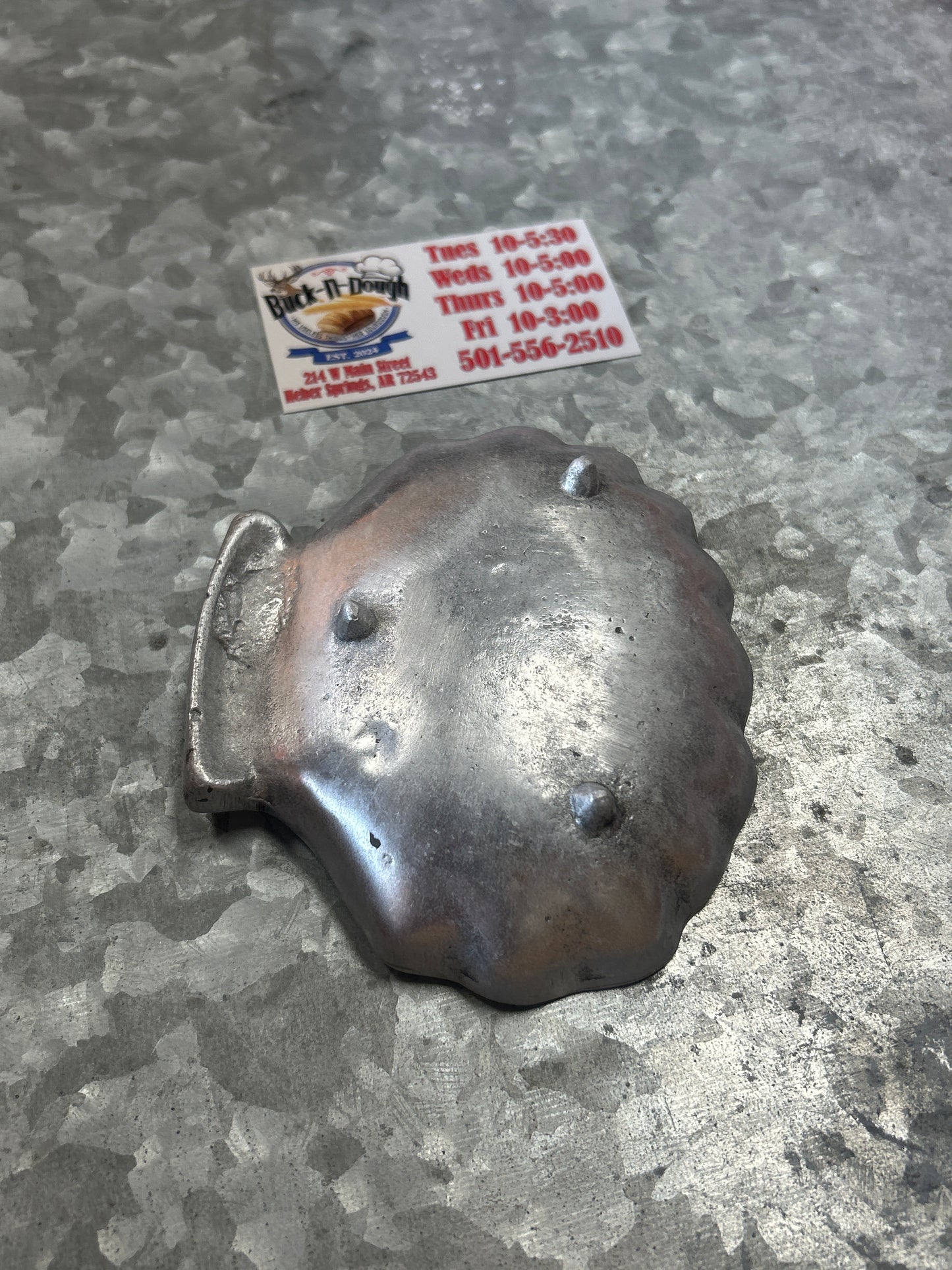 Vintage clam shell
