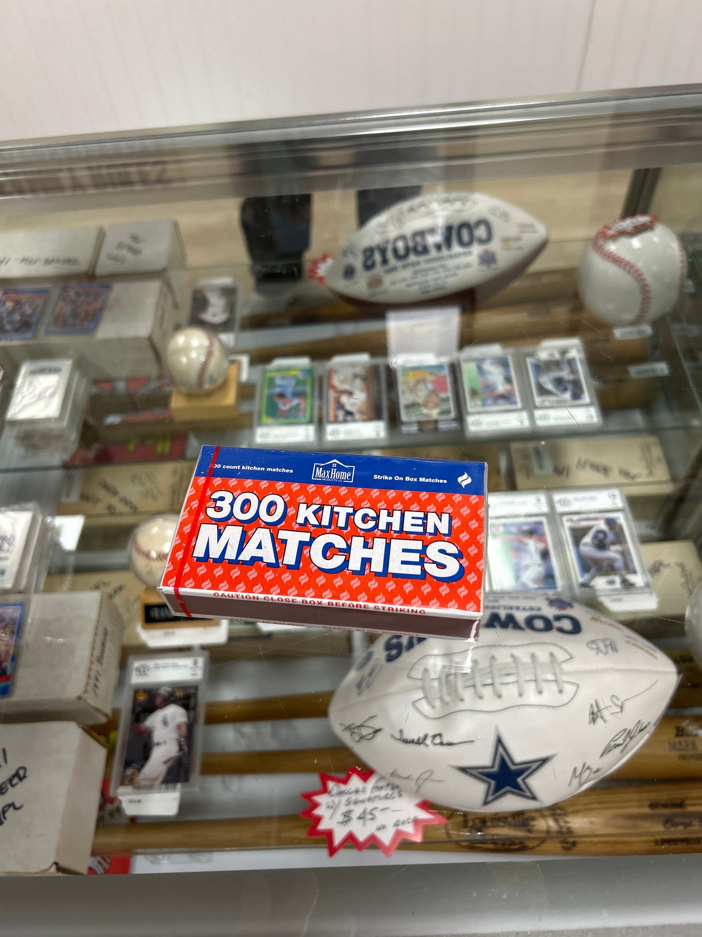 Matches 300 ct