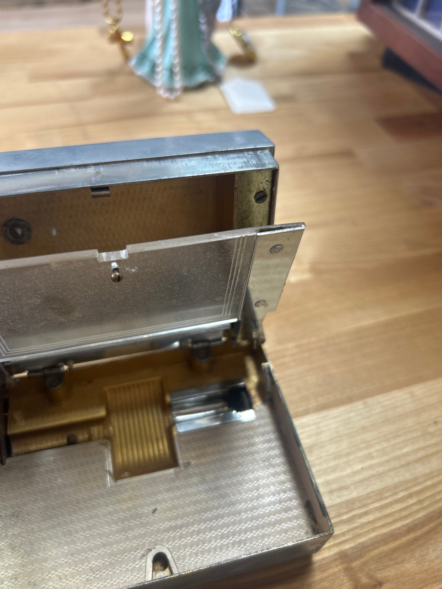 Vintage Masterbilt Lighter
