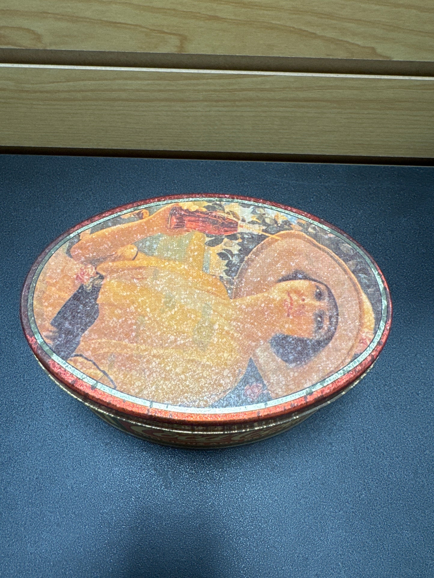 1988 Coca-Cola Oval Tin Decor (Coke)
