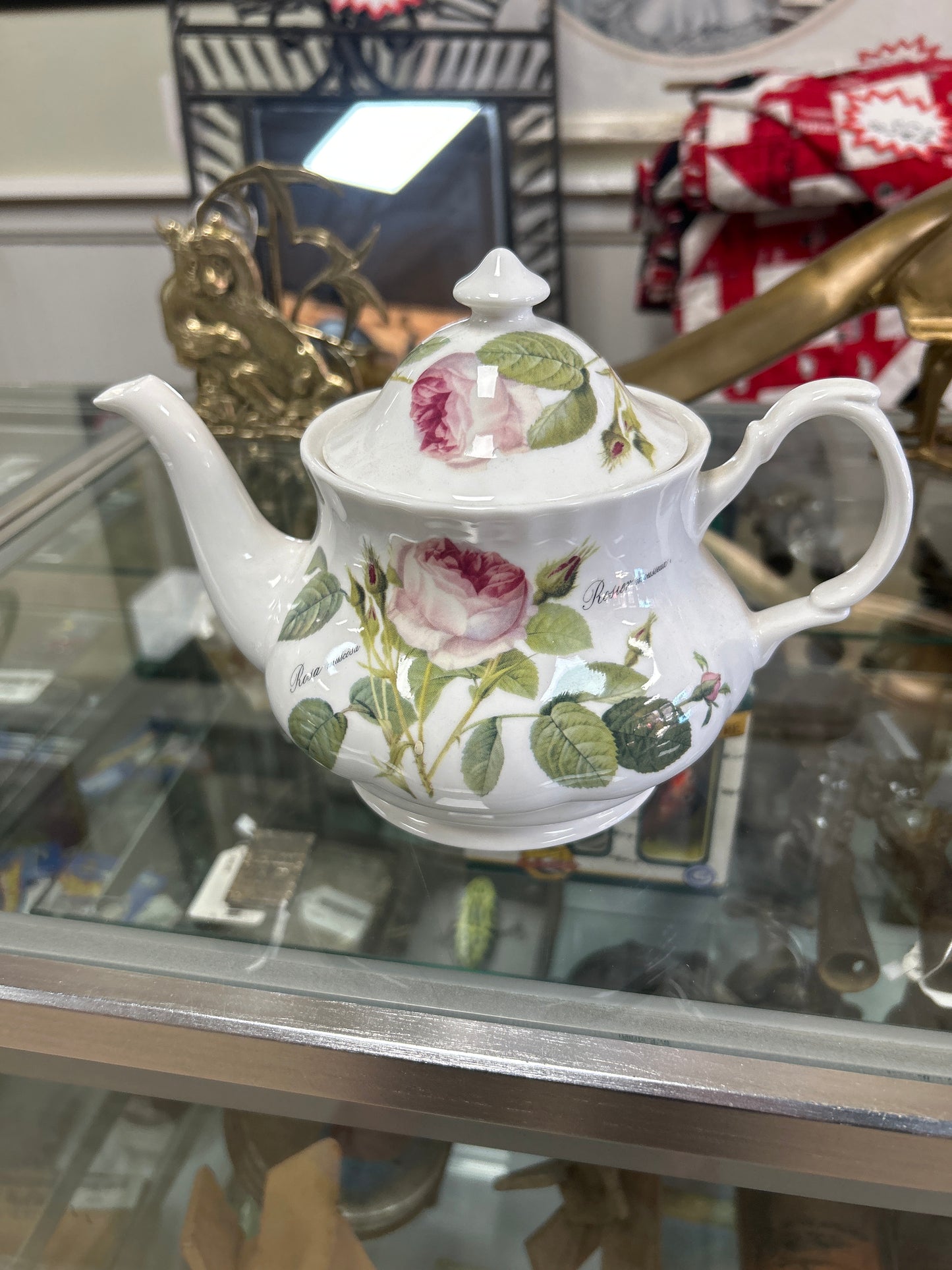 Roy Kirkham Redoute Roses Teapot with Lid 4 Cup Capacity