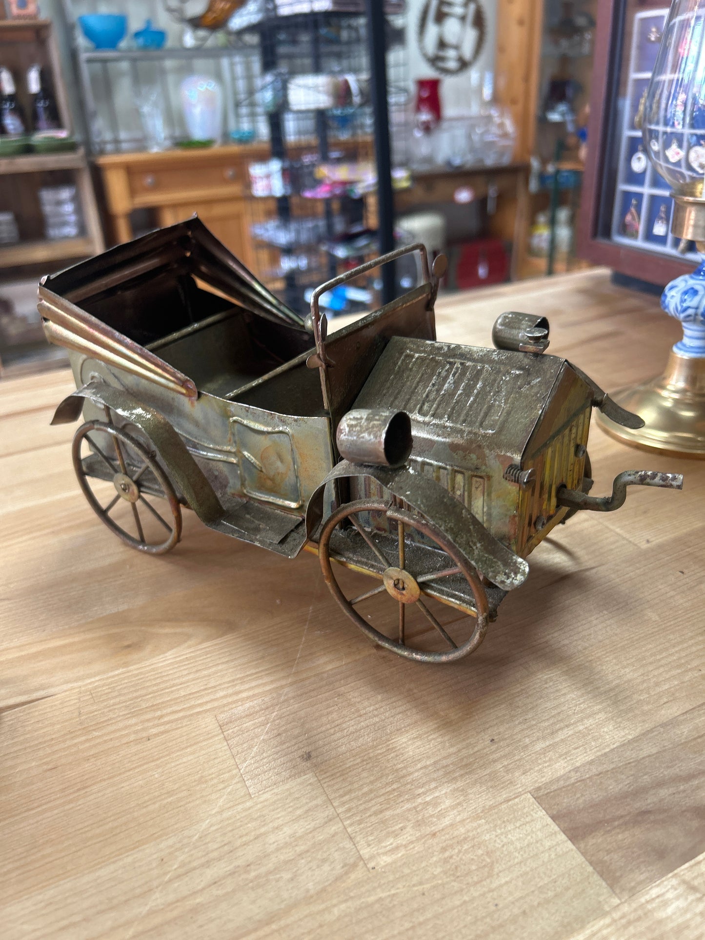 Car music box in rough condition