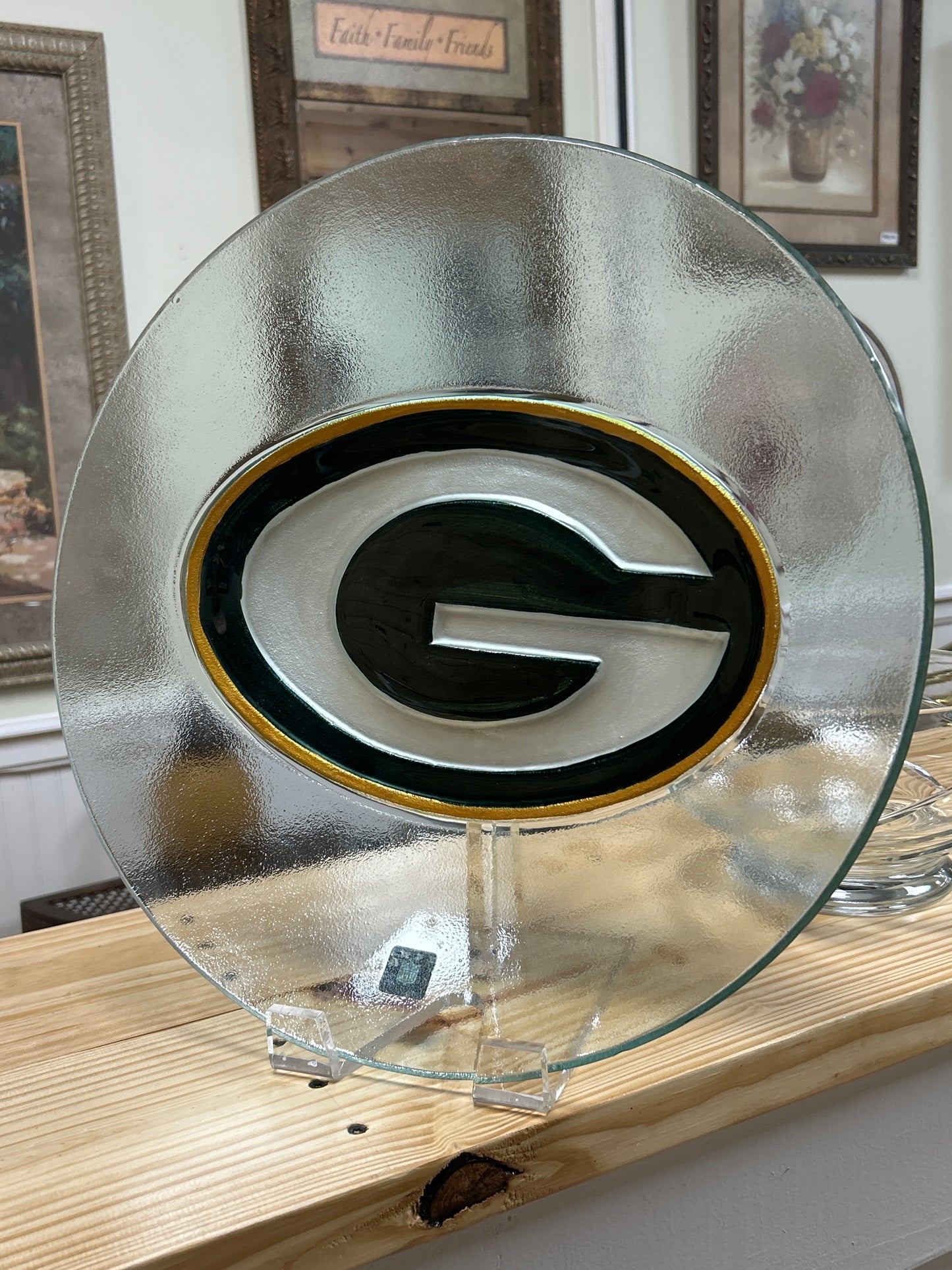 GB Dish Large 18” NFL w/ display stand