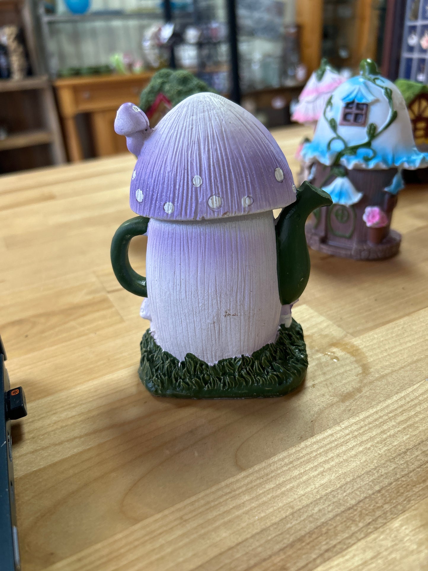 Fairy Garden Mushroom Forest Figurine (purple teapot”