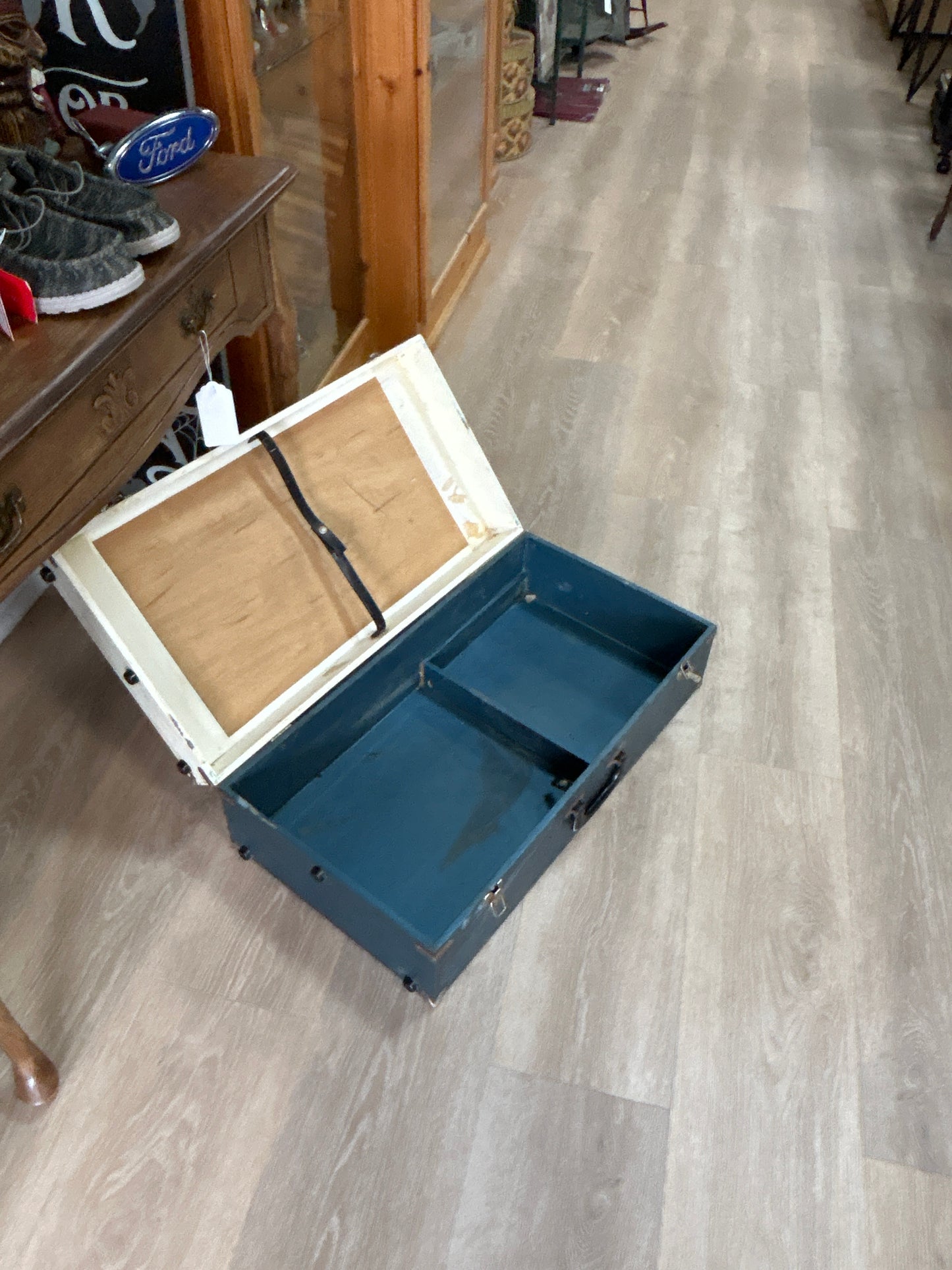 Salesman Trunk