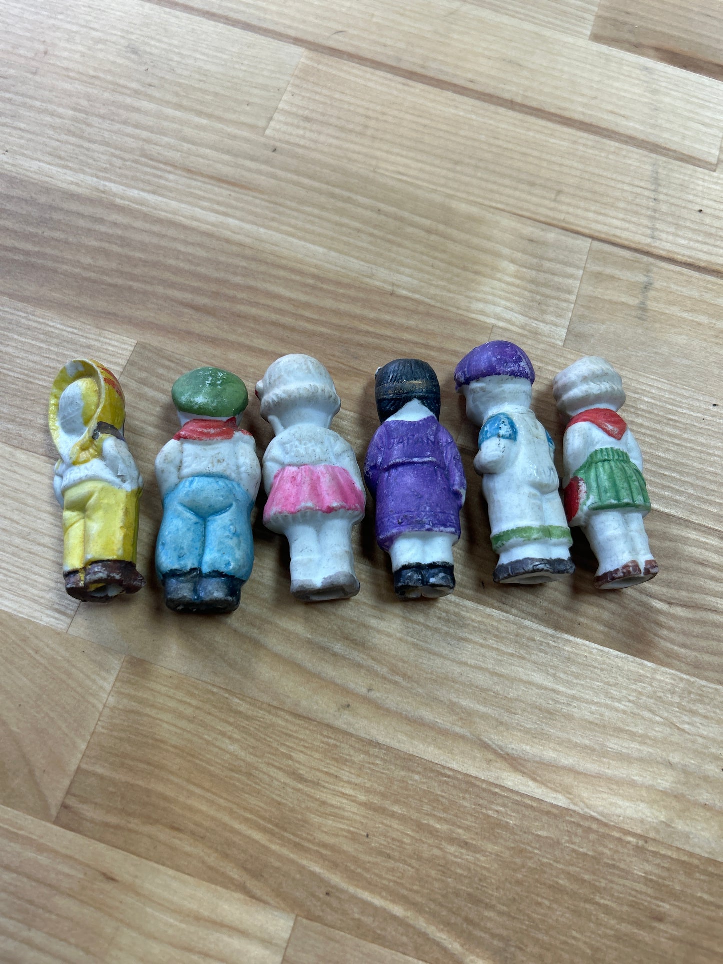 Lot of 6 Vintage Bisque Figurines (uncleaned 2.5 inches)