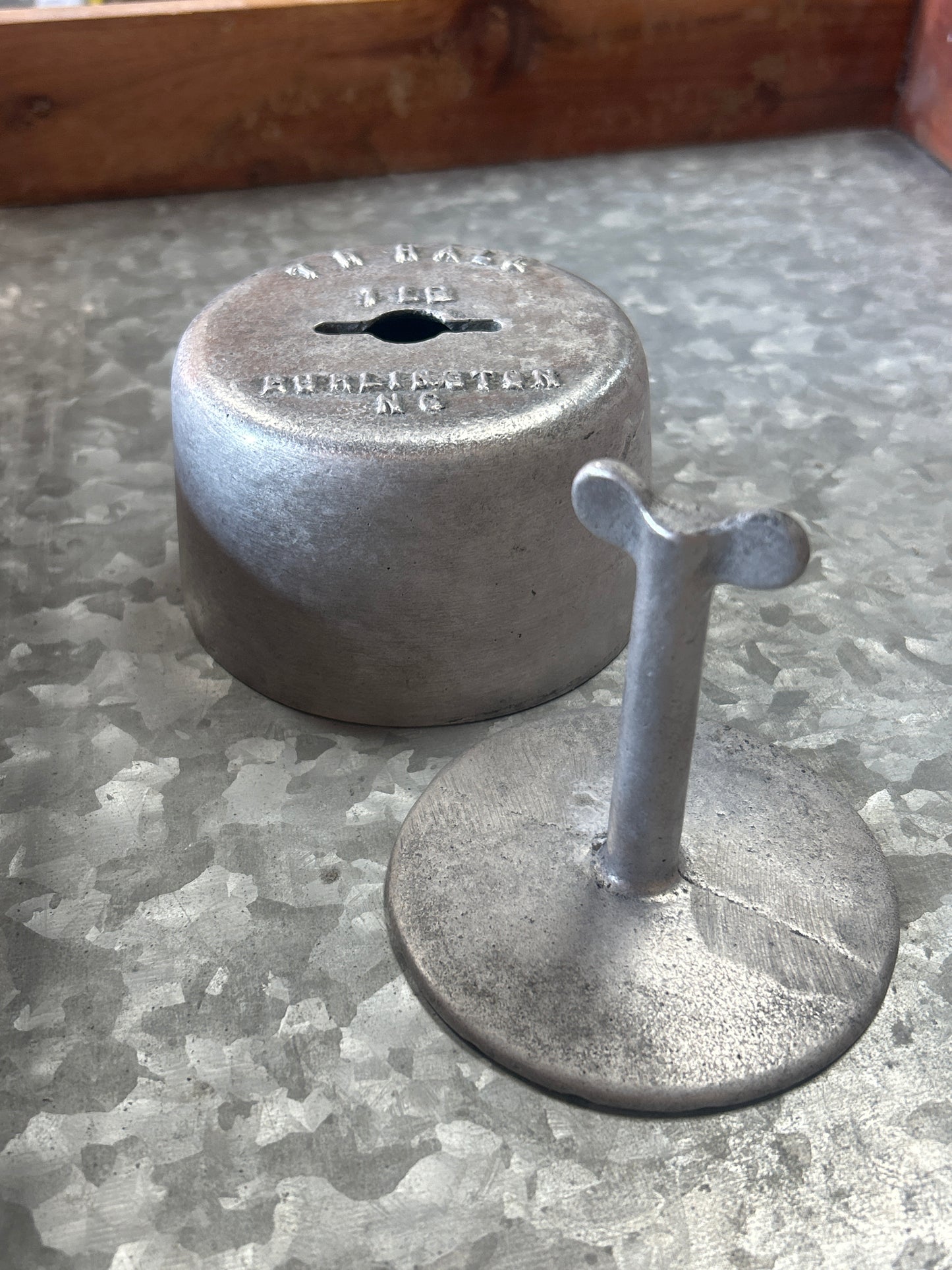 Vintage T R Hall Butter Mold Burlington NC 1LB