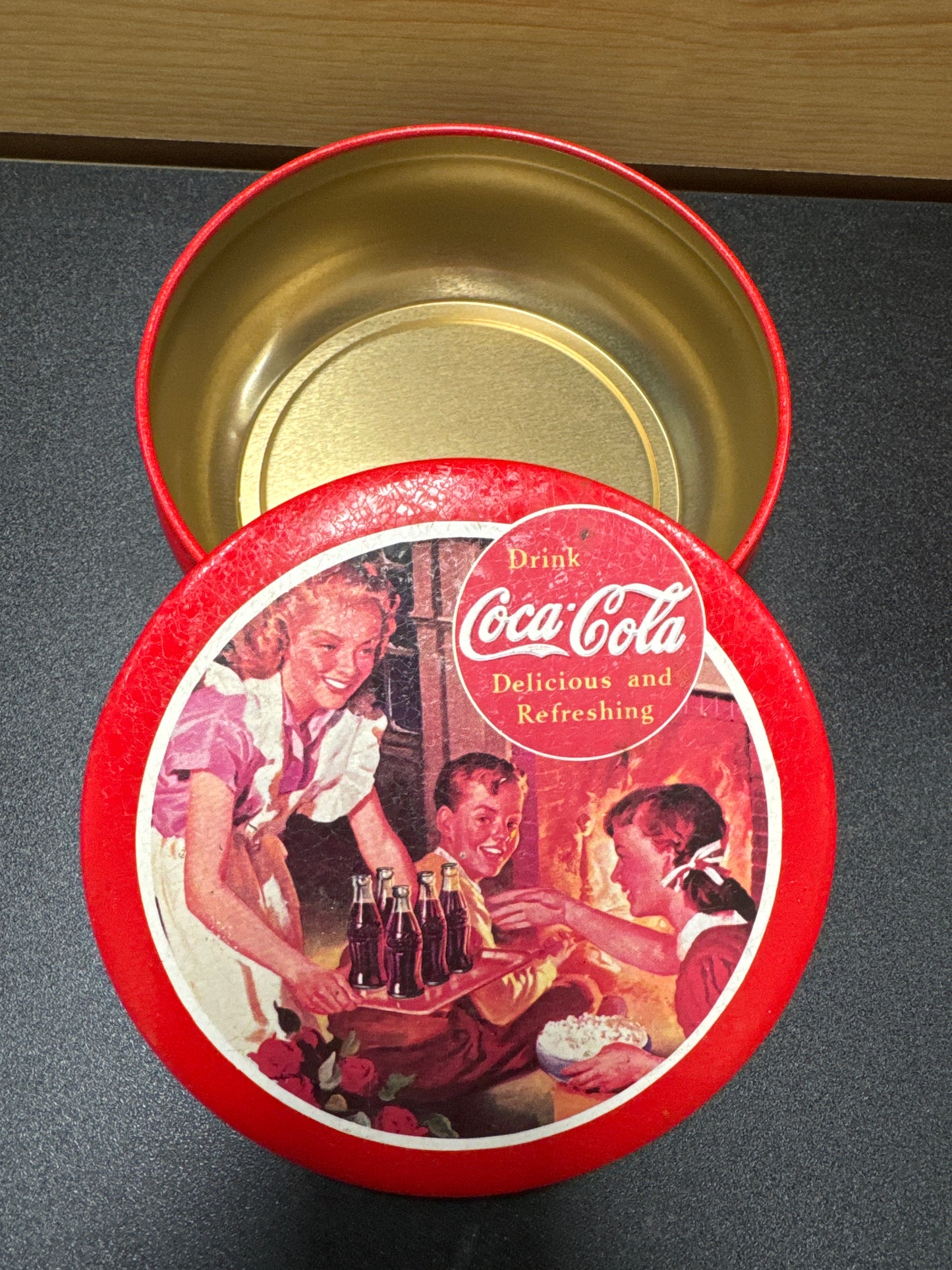 1992 Coca-Cola Tin Decor Coke