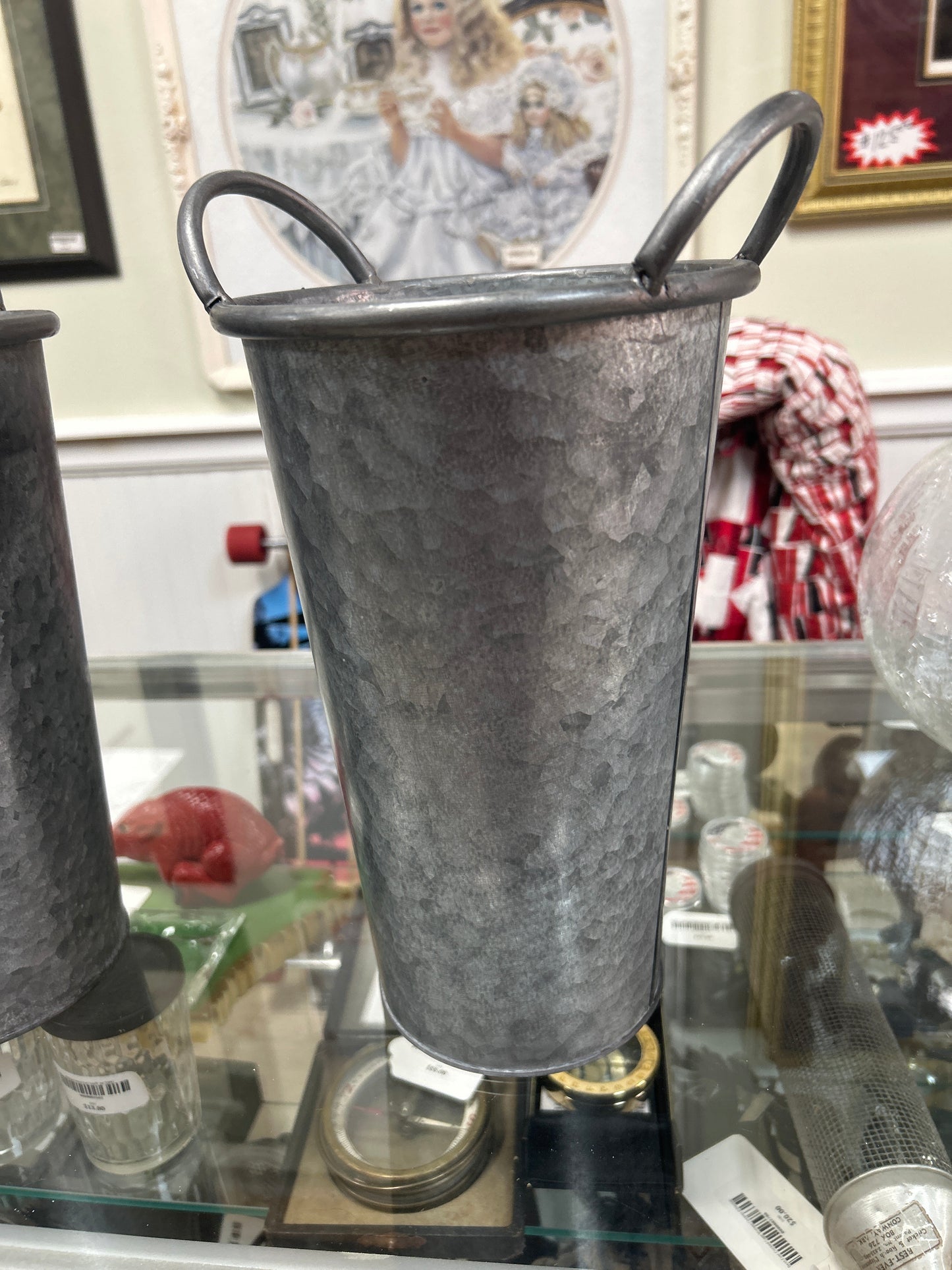 Metal vase/bucket