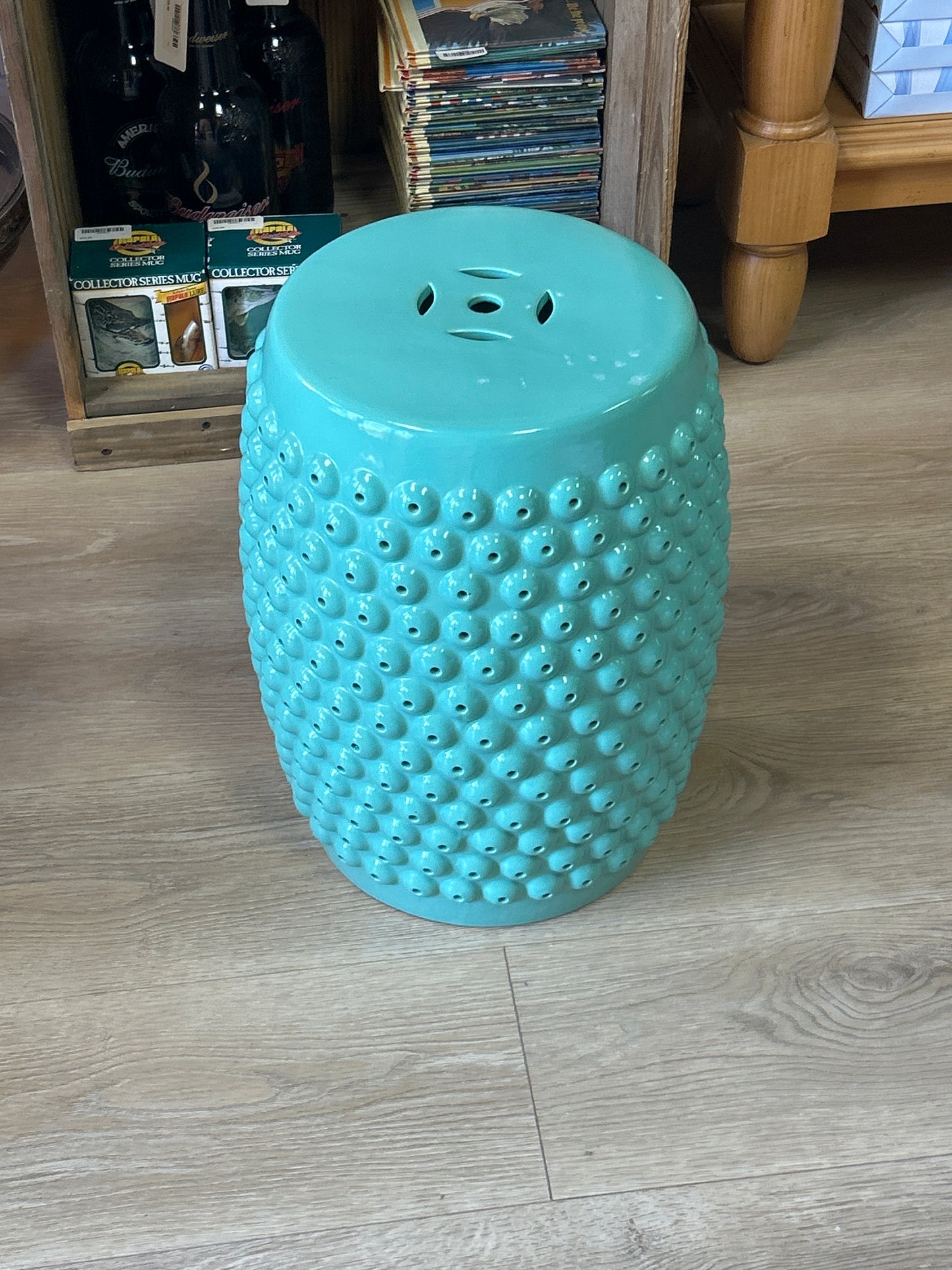 Safavieh STELLA NAILHEAD GARDEN STOOL