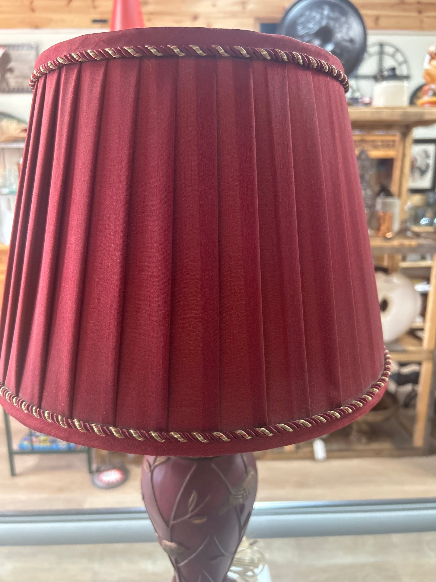 Lamp Bird Motif (red and gold)