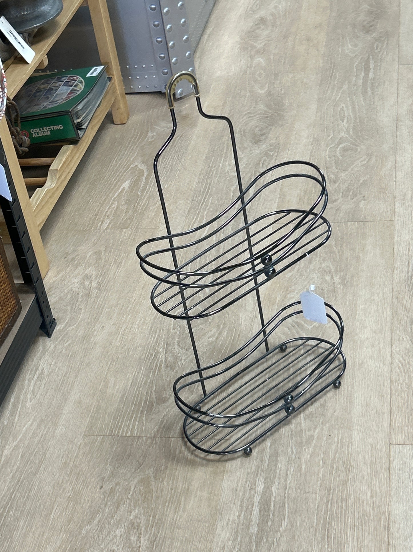 Hanging holder wire basket thingy
