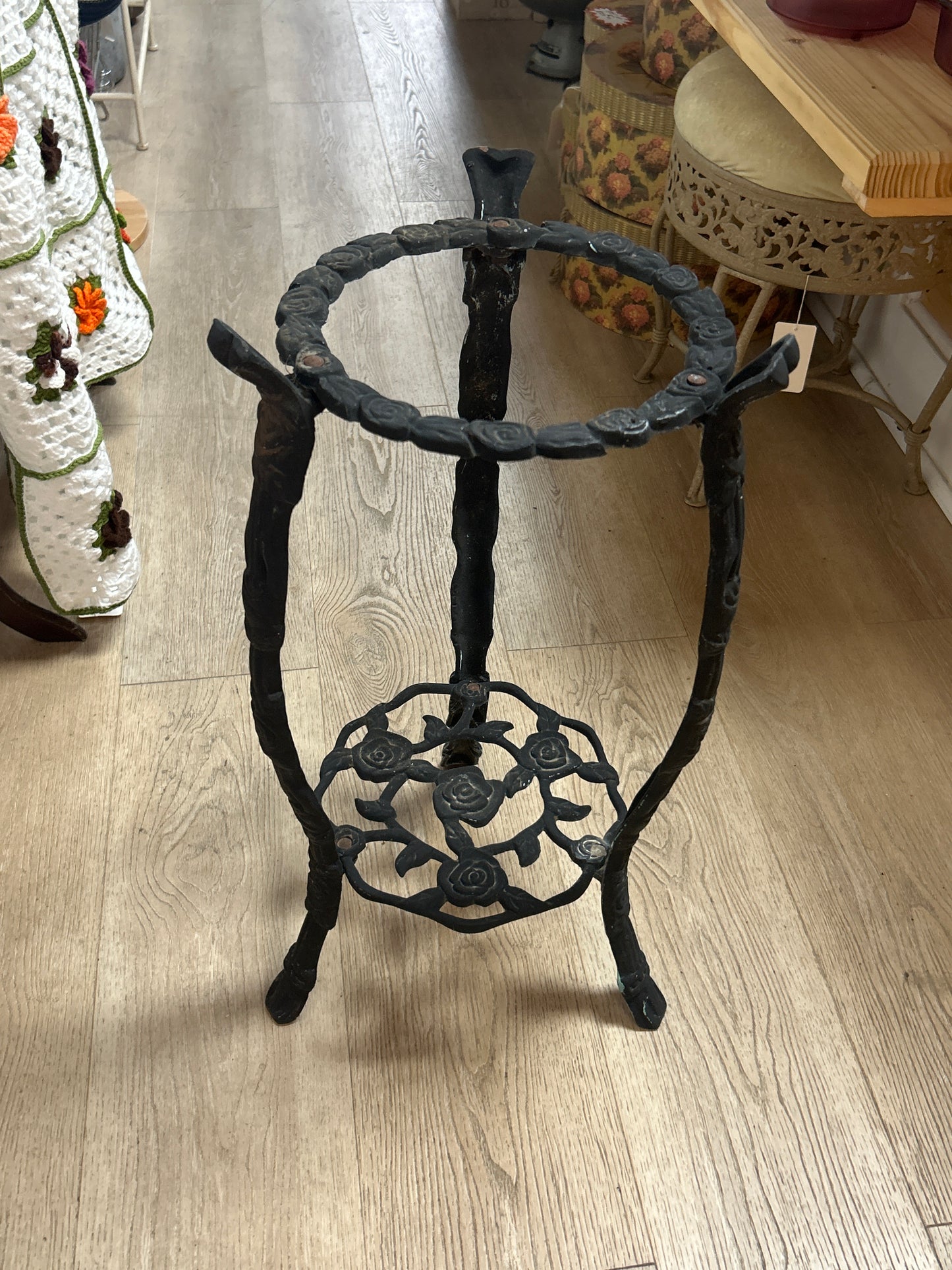 Vintage Berkeley Forge Cast Iron Floral Basket Plant Stand 27” Tall Heavy