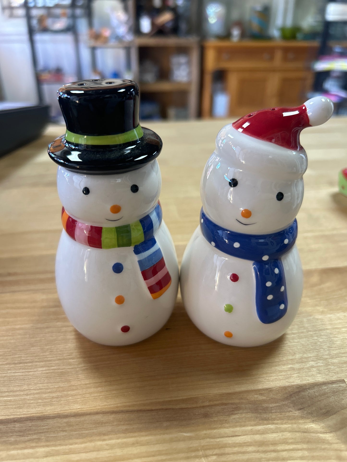 Snowman Couple Salt Pepper Shakers Glazed Ceramic Christmas