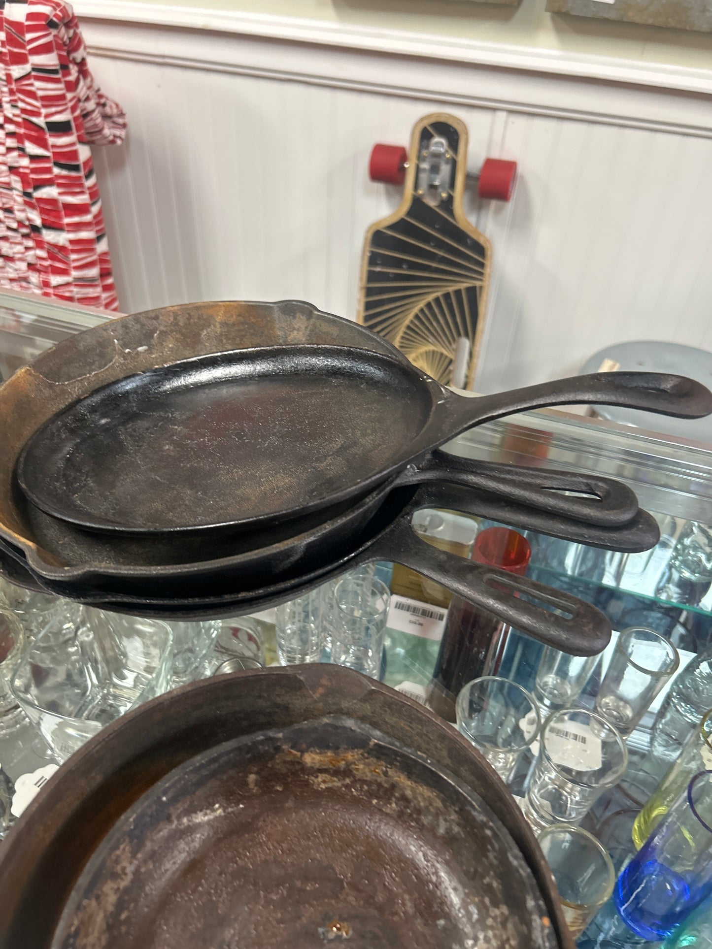 Cast iron skillet med