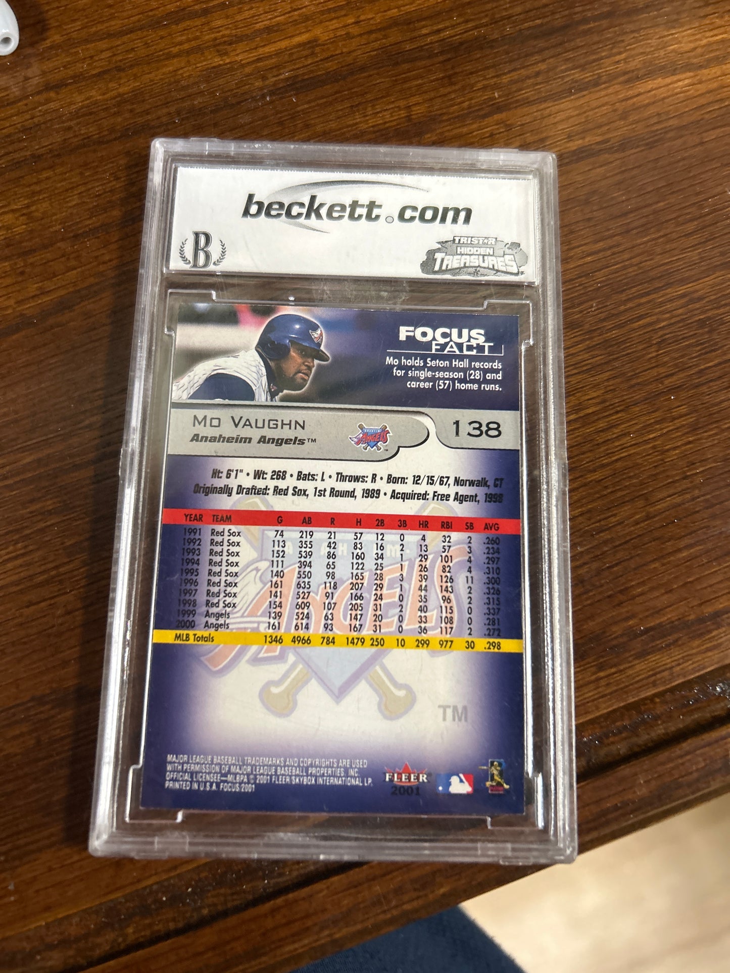 2001 Fleer Focus #138 Mo Vaughn GRADED 10