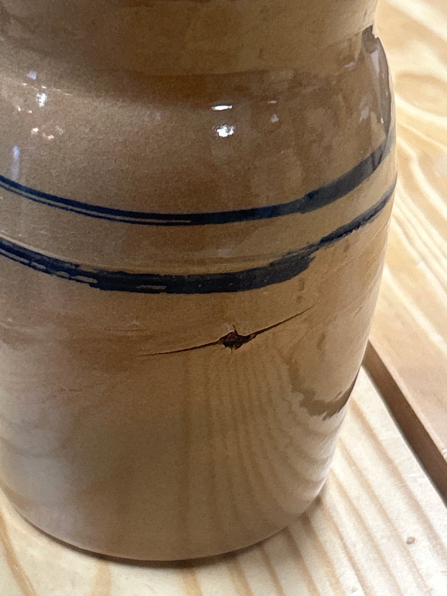 Miniature Butter Churn (decor only cracks and faux stick)