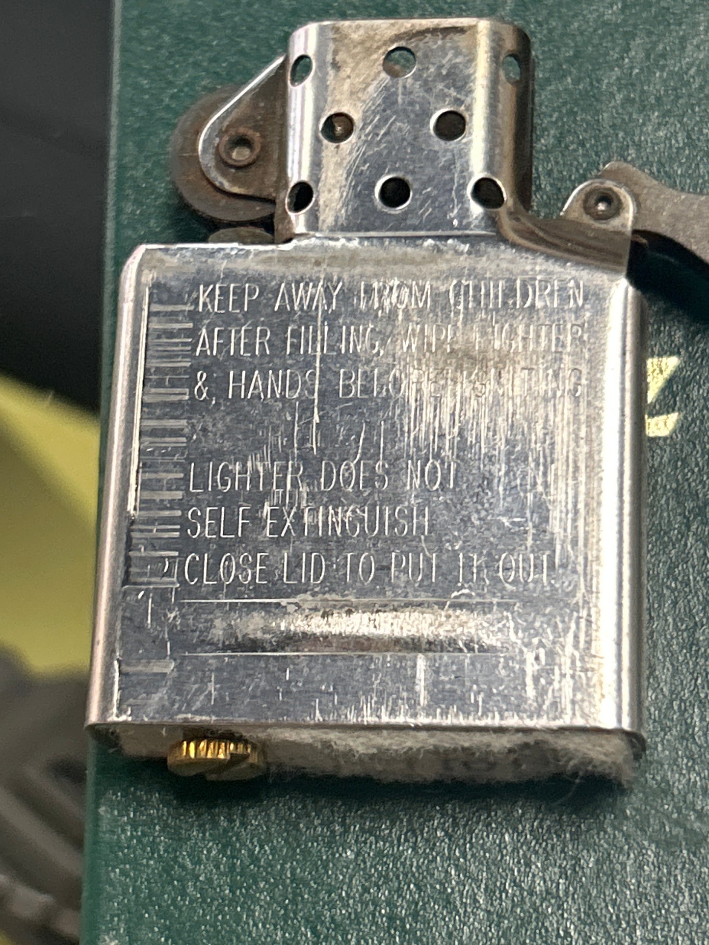 Zippo Marlboro (used) 1996 red roof