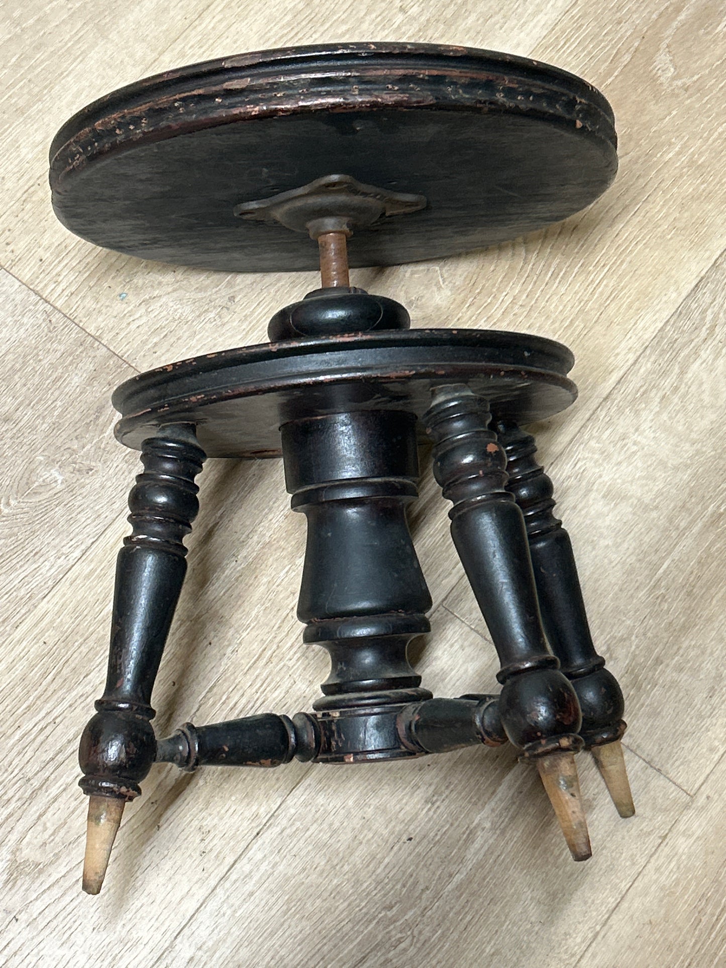 Cast Iron Vintage Claw Feet For Furniture (set of 4)