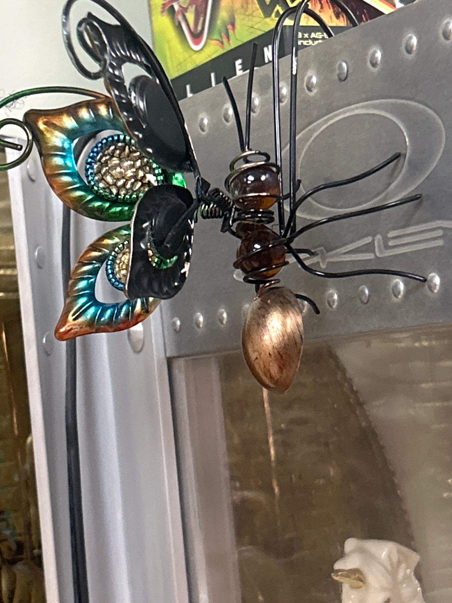 Springy Butterfly Metal Pot Percher
