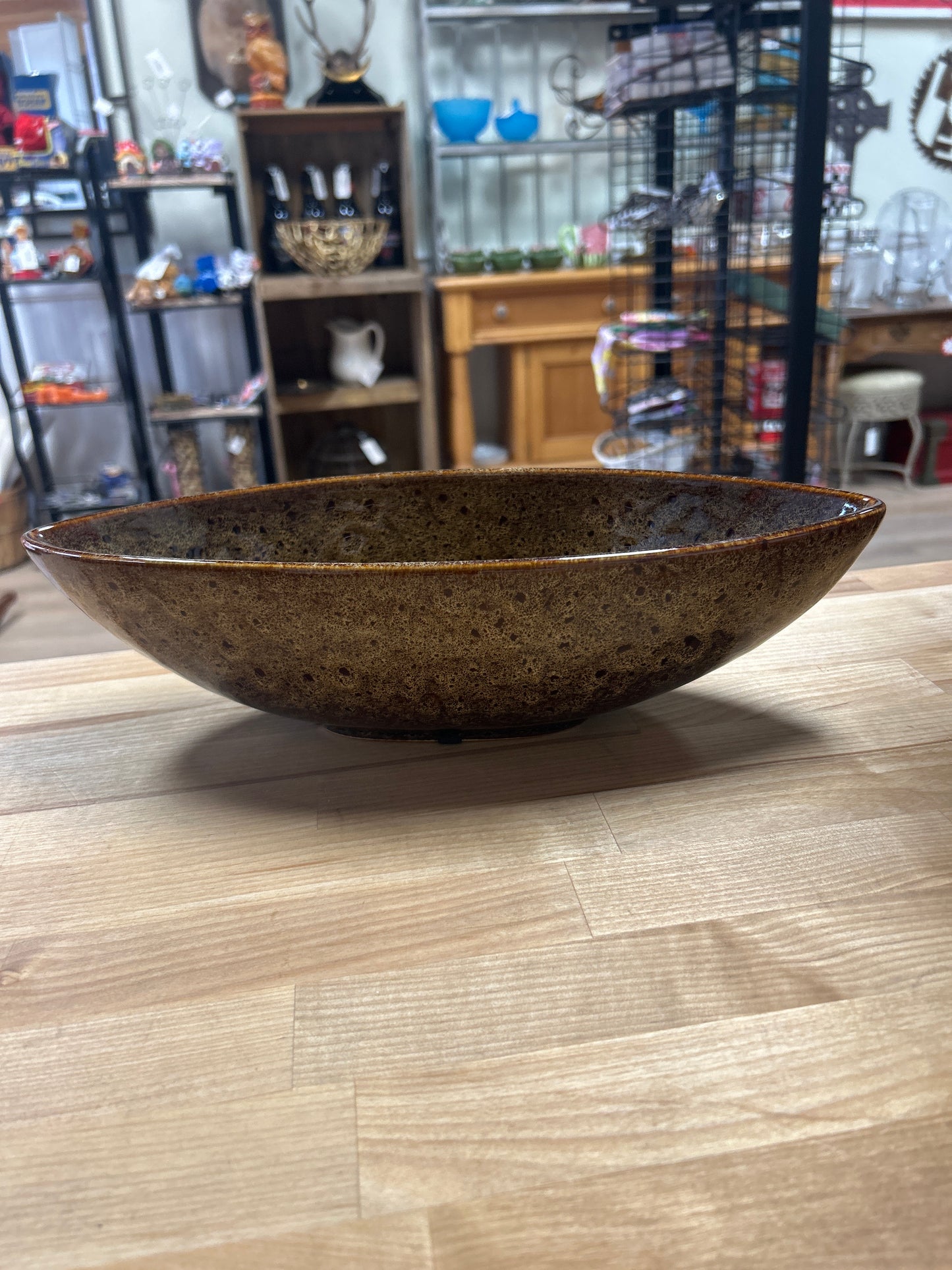 Hosley Ceramic Peacock Bowl 14-1/2”L x 5-1/2”W x 4”T Excellent Condition