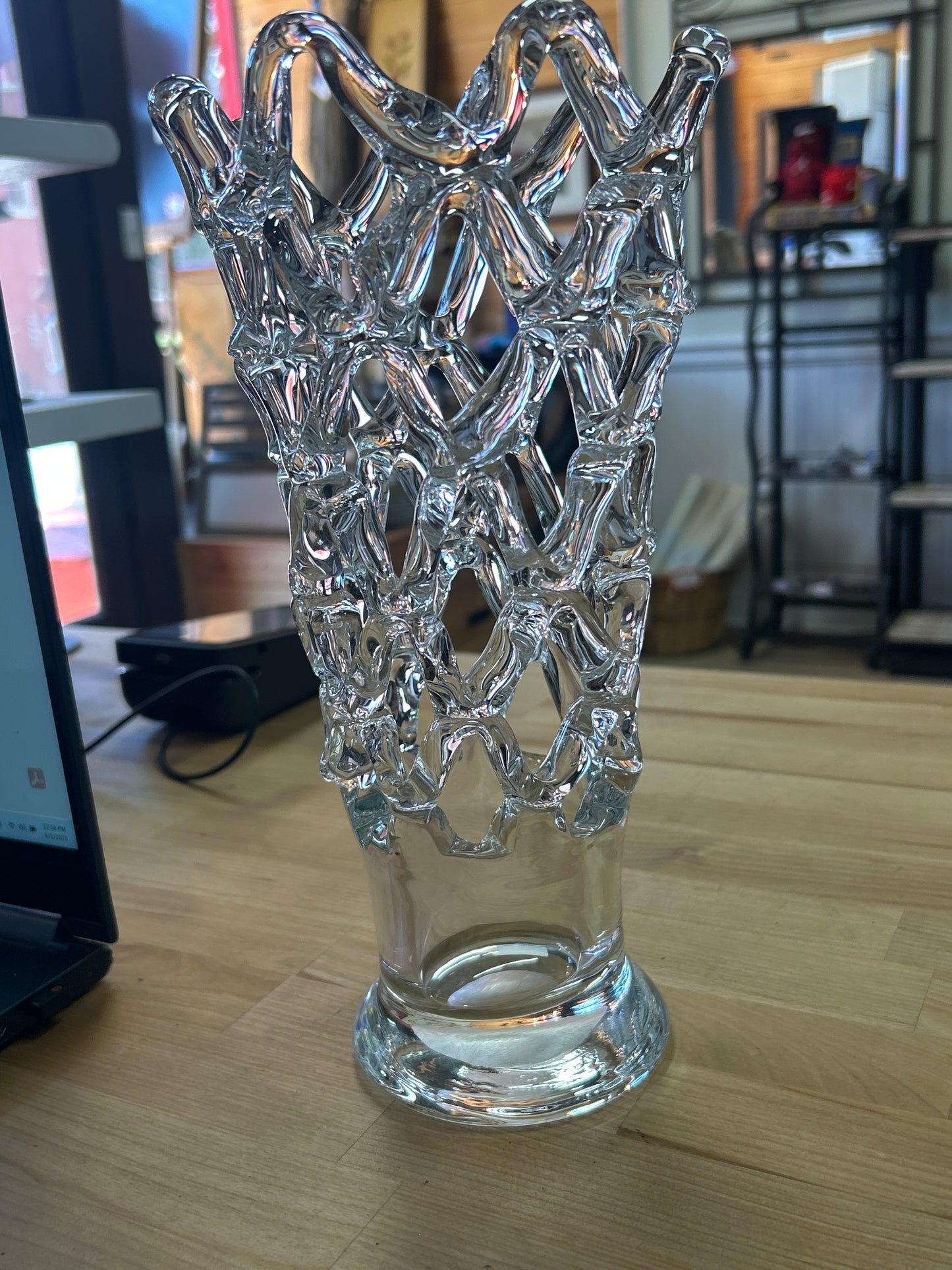 Vintage Lattice Web Design Art Vase 11.5” Very Nice