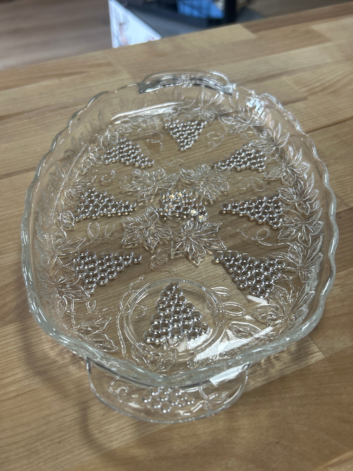 Snack Set Vintage Anchor Hocking Grape and Leaf Mid-century Modern set of 4