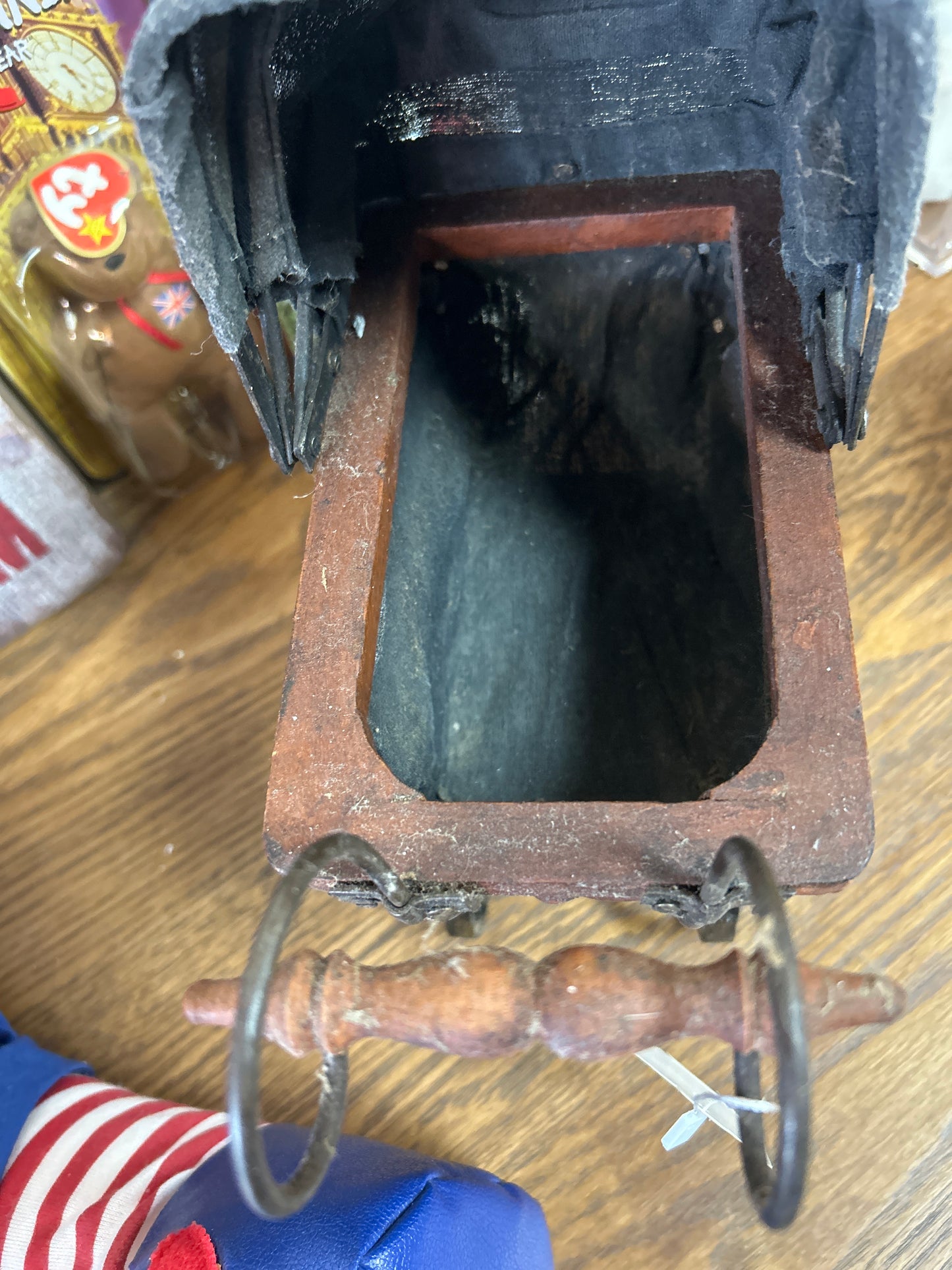 Vintage Doll Stroller 11” (to top of shade)