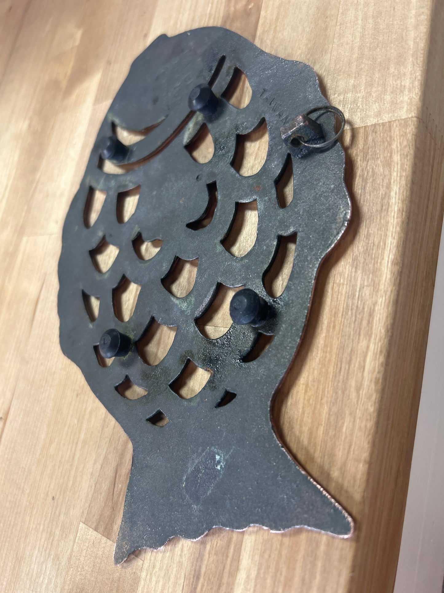 Vintage COPPER FISH Top Hot Plate Trivet Footed DESIGN 1982 w/Ring
