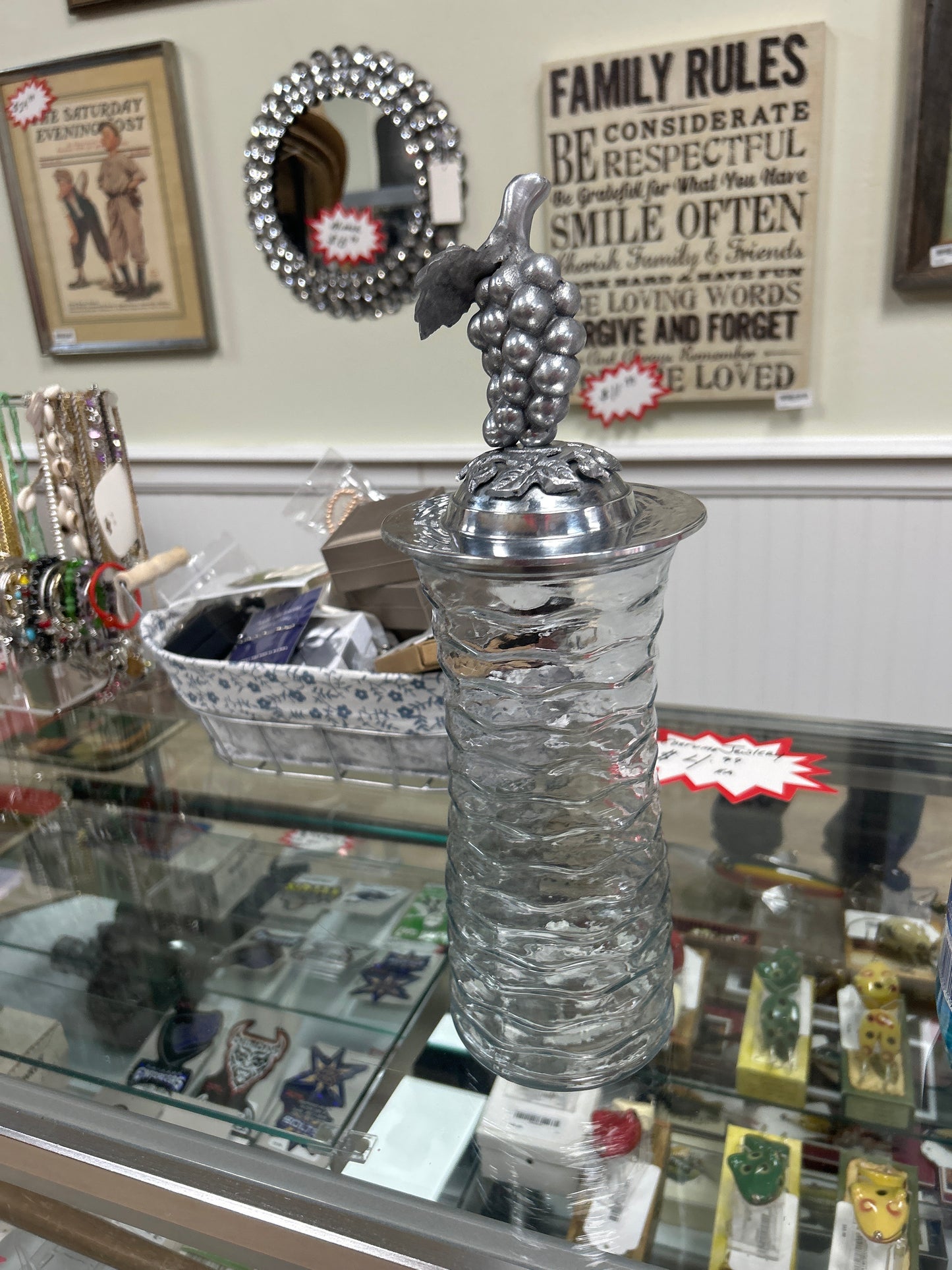 Grape Themed Vase Aluminum Top