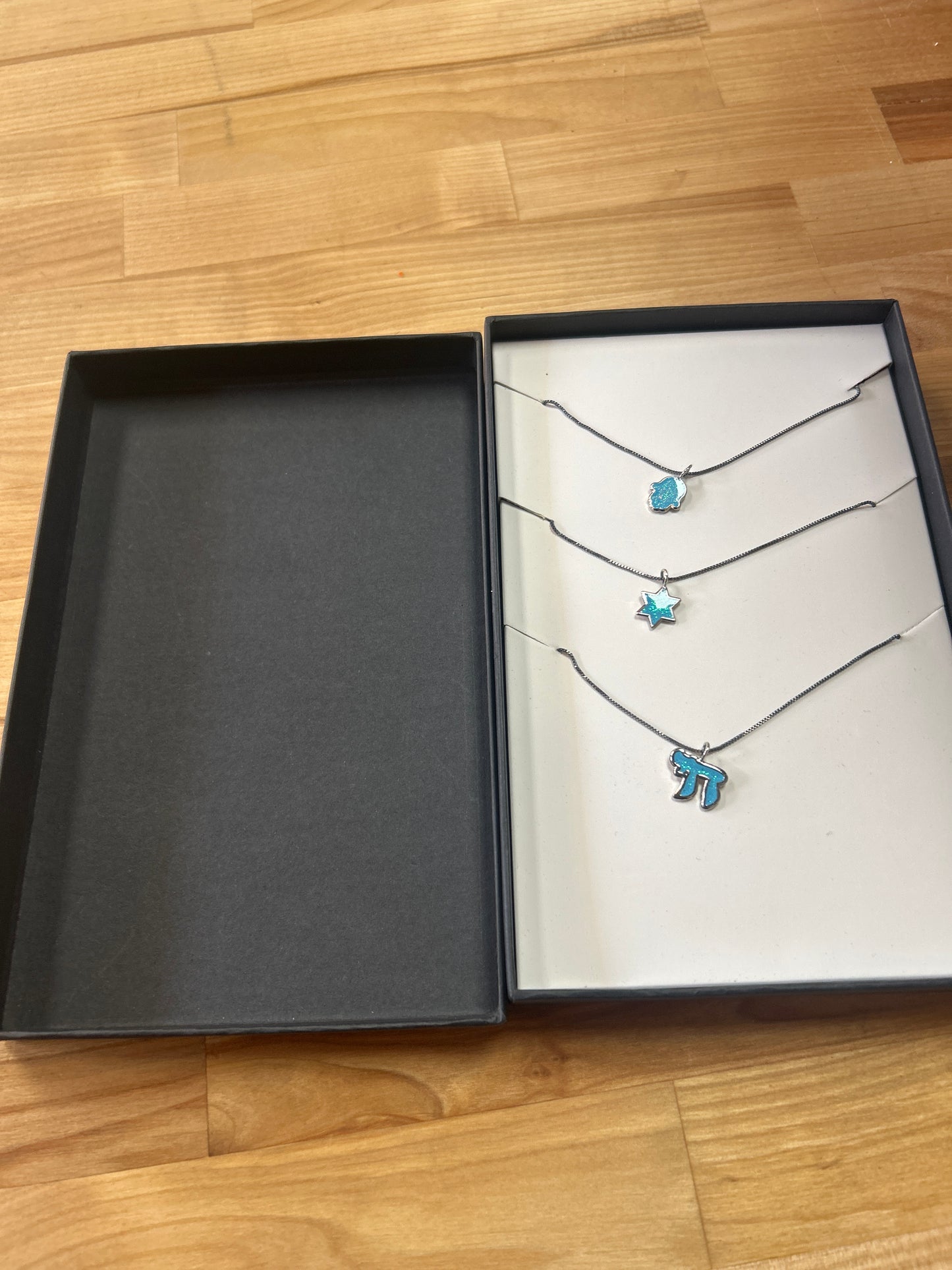 3 Necklaces Set (costume jewelry)