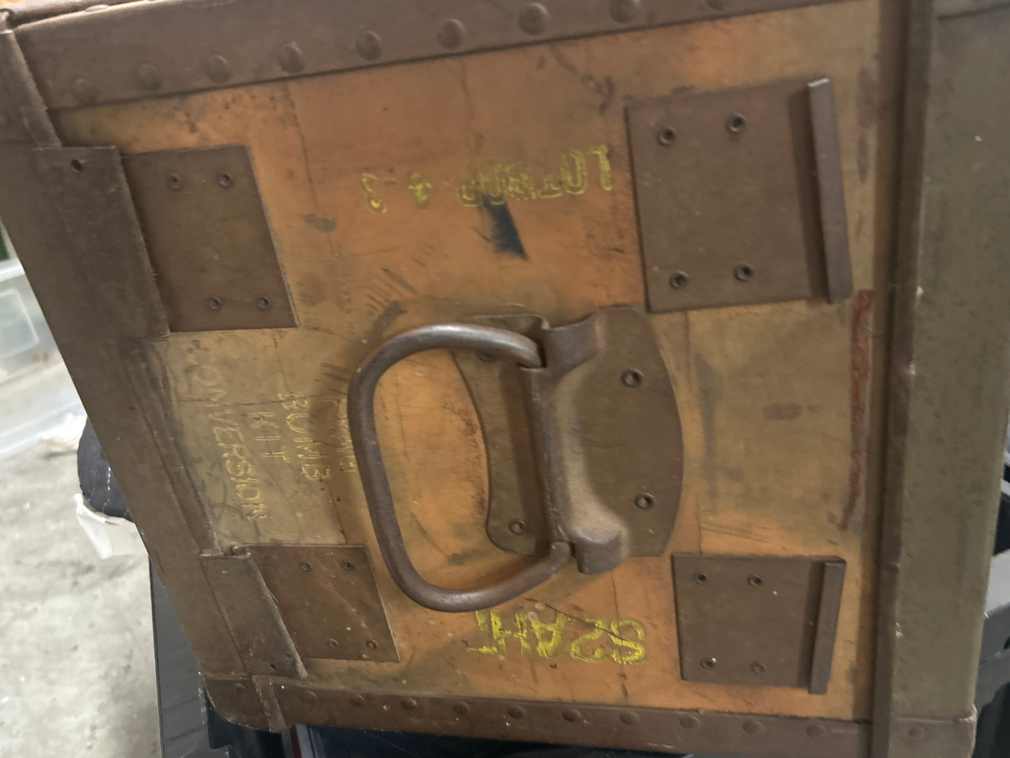 Vtg WWII US Air Corps Force Frag Bomb Conversation Kit Crate Chest “Rare” (in store pickup only)