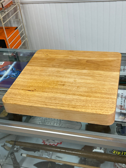 Pre-owned 14x14 butcher block cutting board