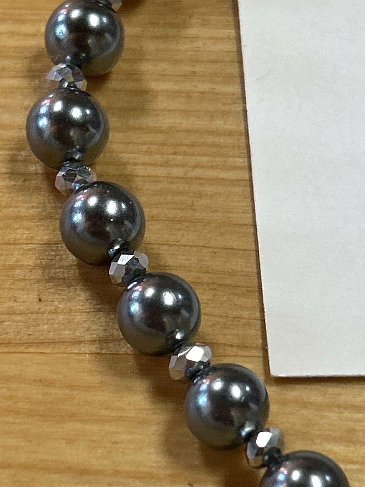 Gray Necklace (preowned) (estate sale) NICE find (Unknown Material)