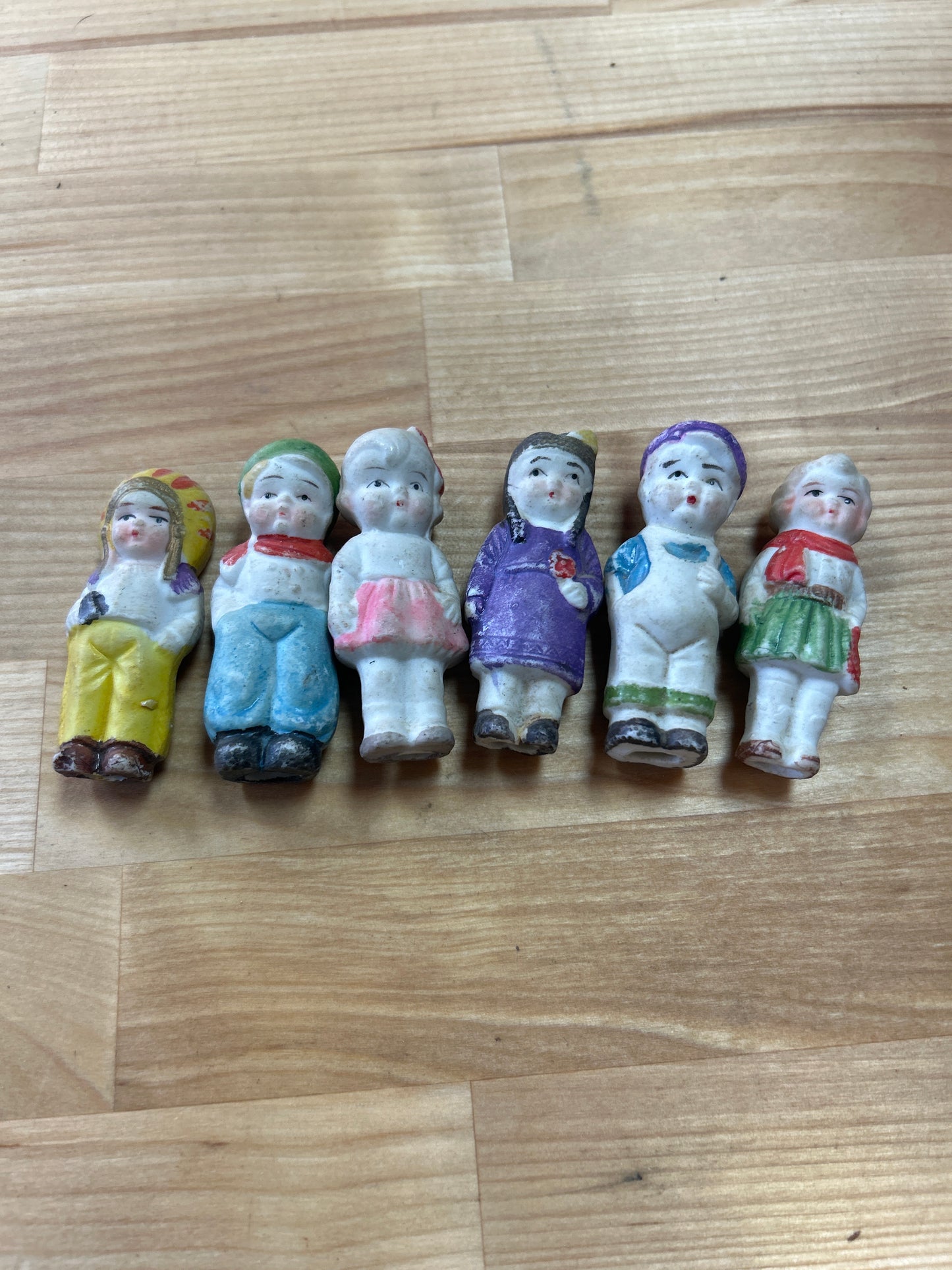 Lot of 6 Vintage Bisque Figurines (uncleaned 2.5 inches)