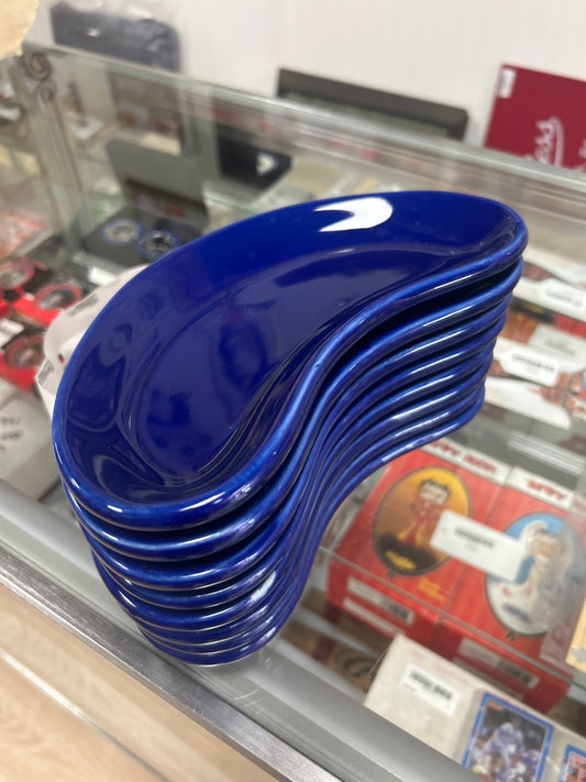 Diversified Ceramics Corporation in the 1970s Bone Dish Kidney Shape Cobalt Blue DC261  (have scratches but highly collectible) set of 8