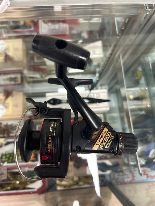 Shimano FX300 Graphite Construction Reel USED