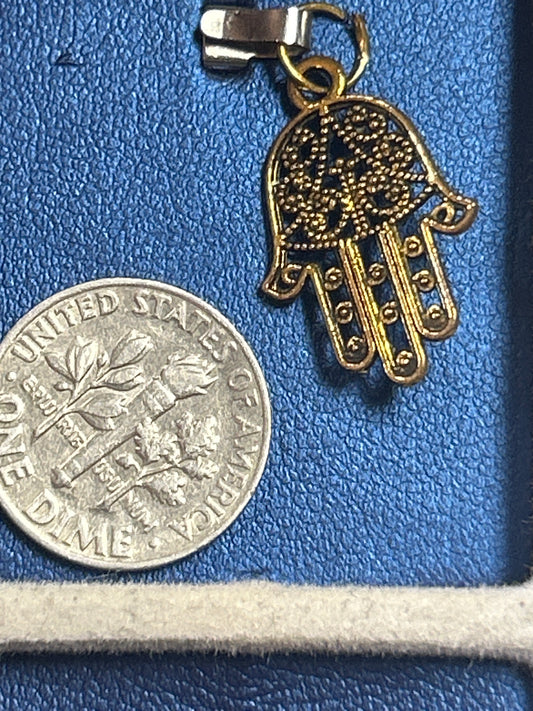 Charm (hand)