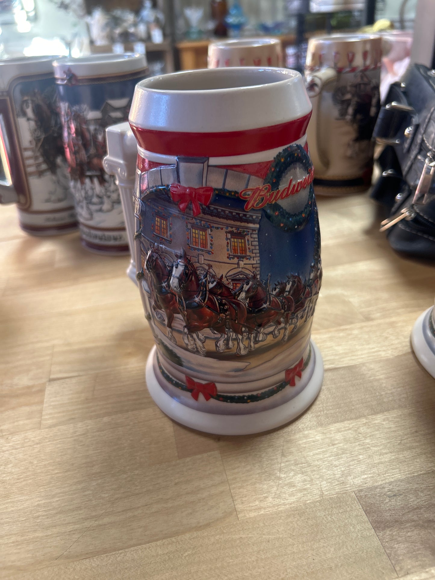 2001 Budweiser Holiday 20oz Stein Holiday At The Capitol
