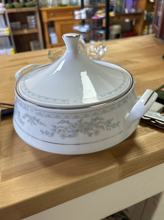 1980's Somerset by Excel Porcelain Casserole Dish, Lidded Serving Bowl