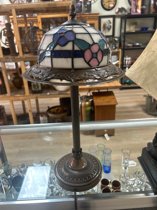 Vintage Lamp Stained Glass (unknown maker)
