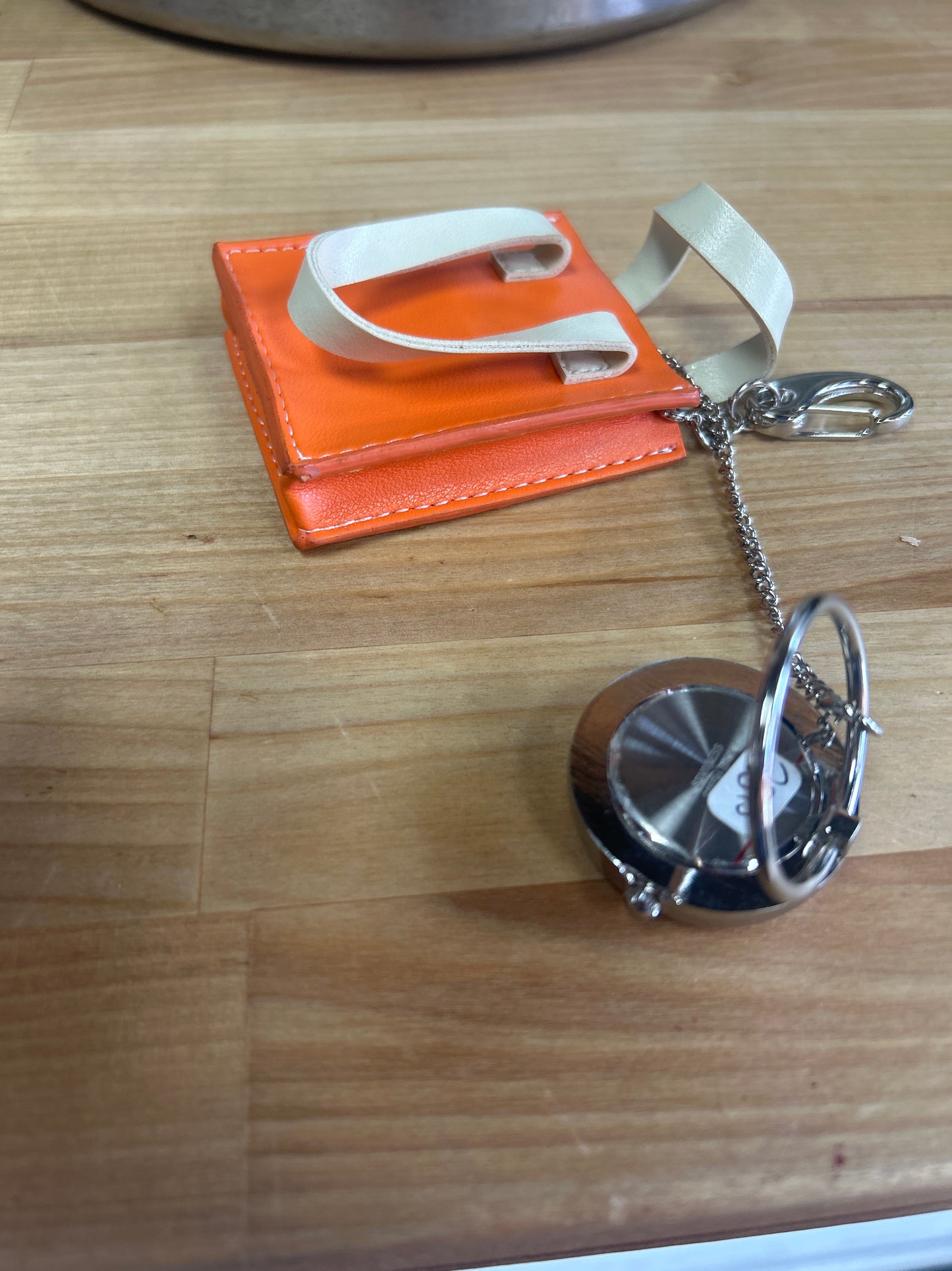 Tokyobay Mini Watch Purse (new battery required…pre-owned)