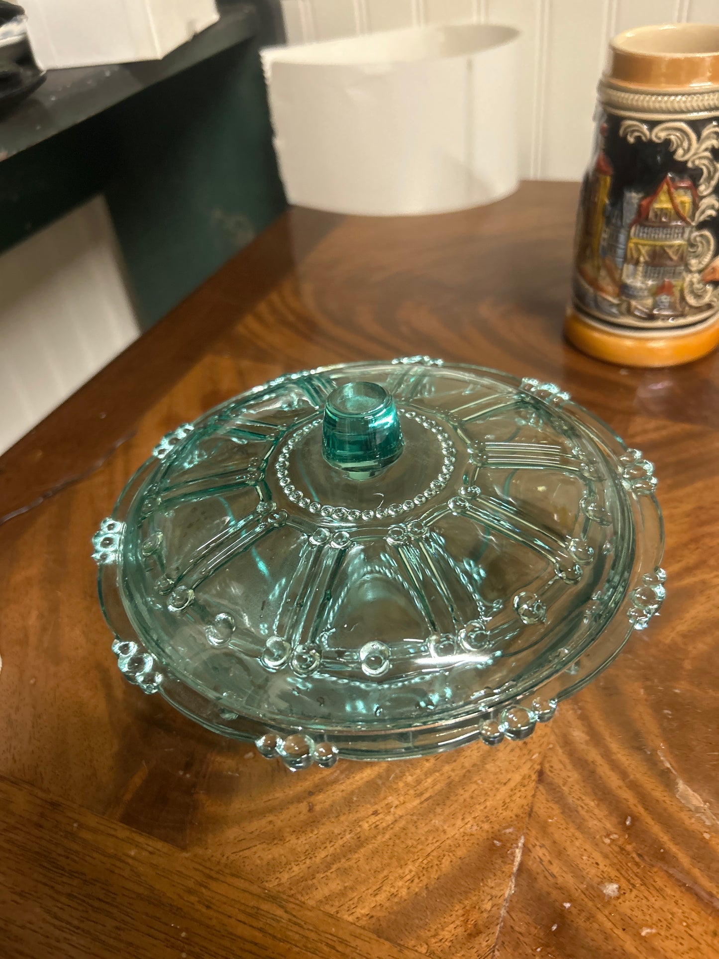 Vintage KIG Indonesia Oyster Turquoise Aqua Beaded Candy Dish with Lid