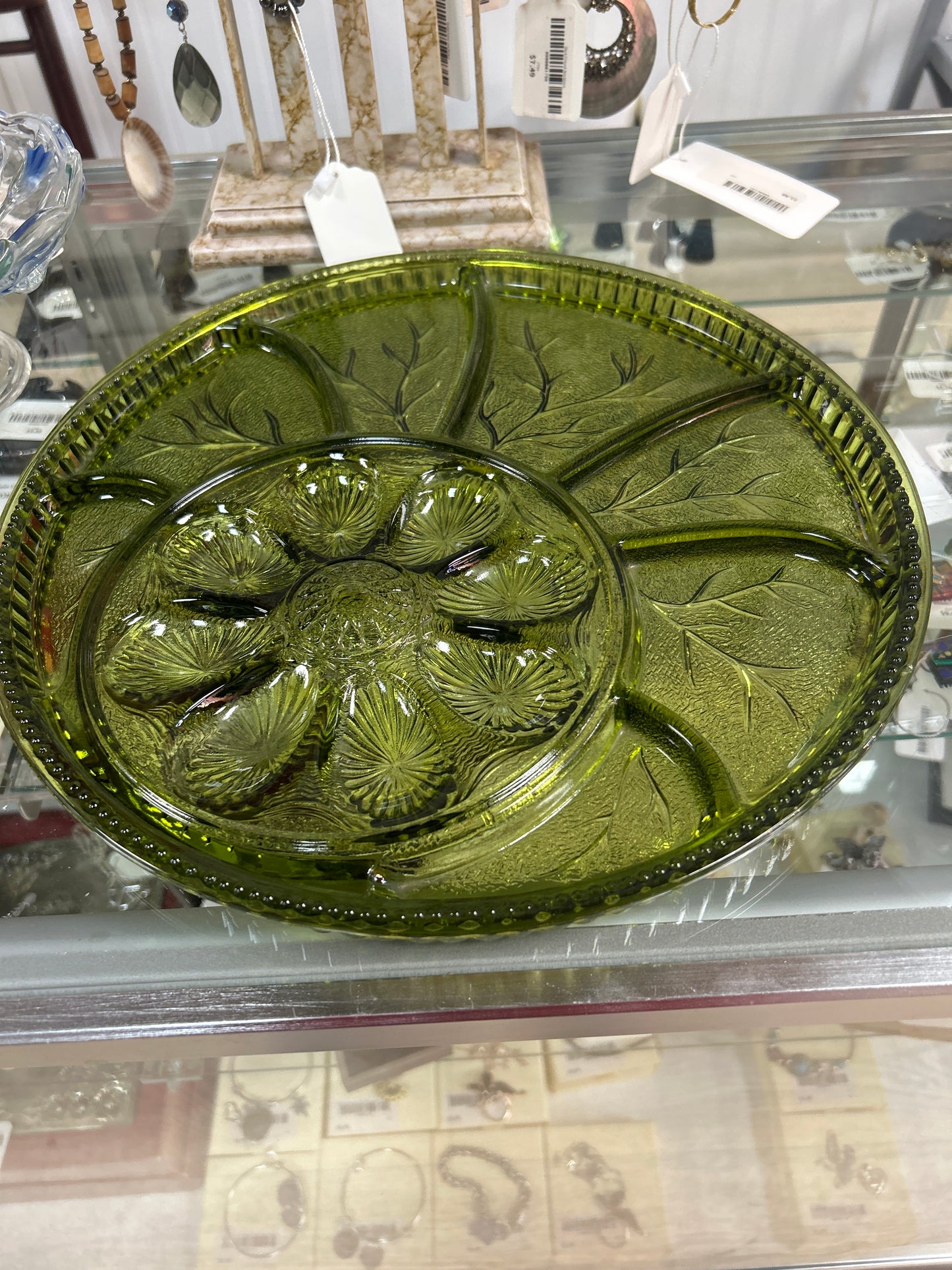 Vintage Avocado Green Indiana Glass Deviled Egg Relish Tray 13” Round