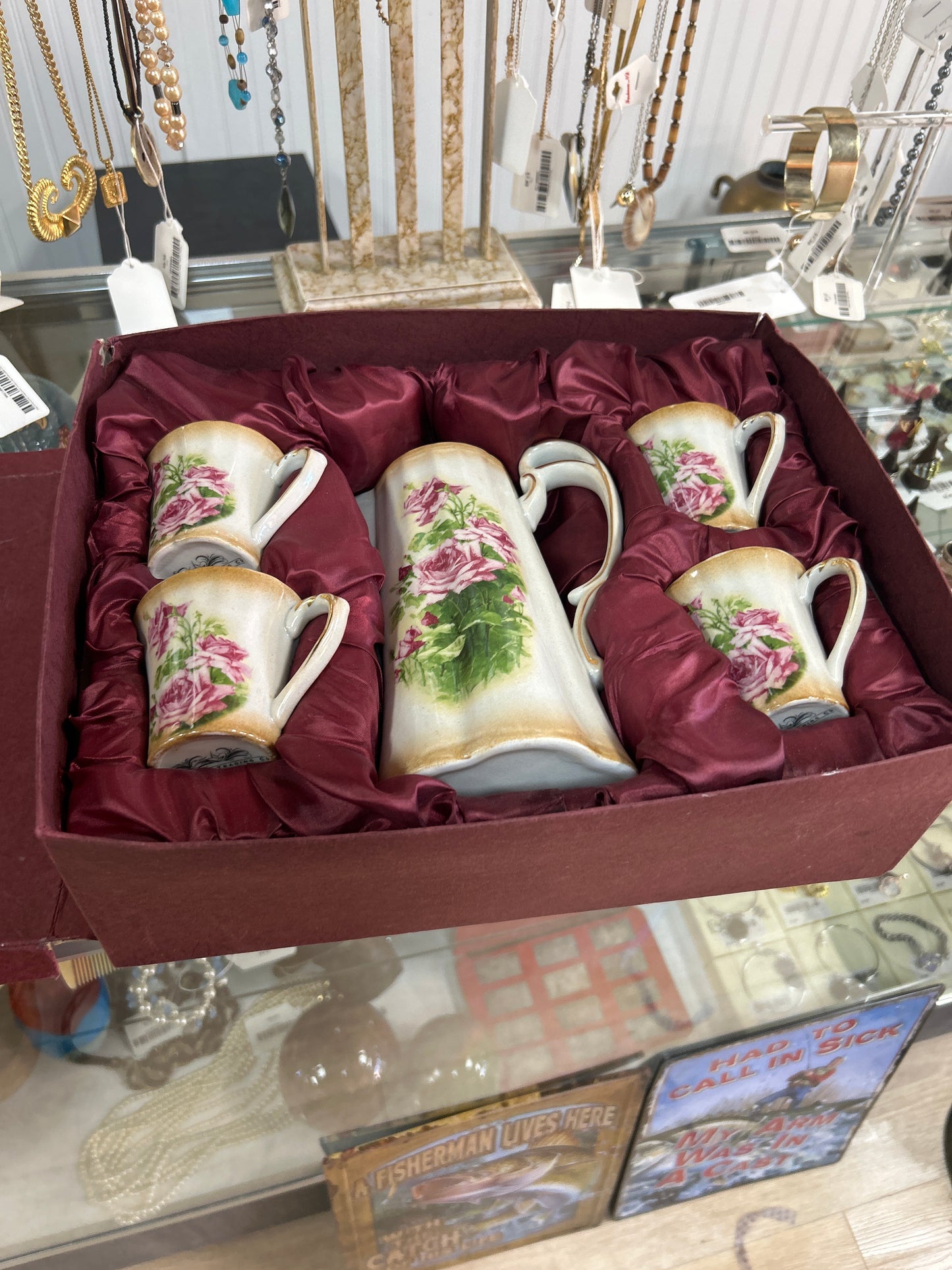 Victorian Trading Co. 1898 Chocolate Pot Tea Cups and Plate Pink Cabbage Roses