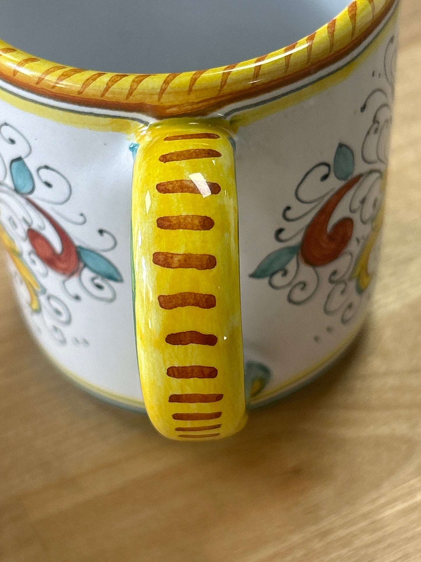 Deruta Pottery- Coffee Mug Raffaellesco Made/painted by hand in Italy •PRISTINE CONDITION