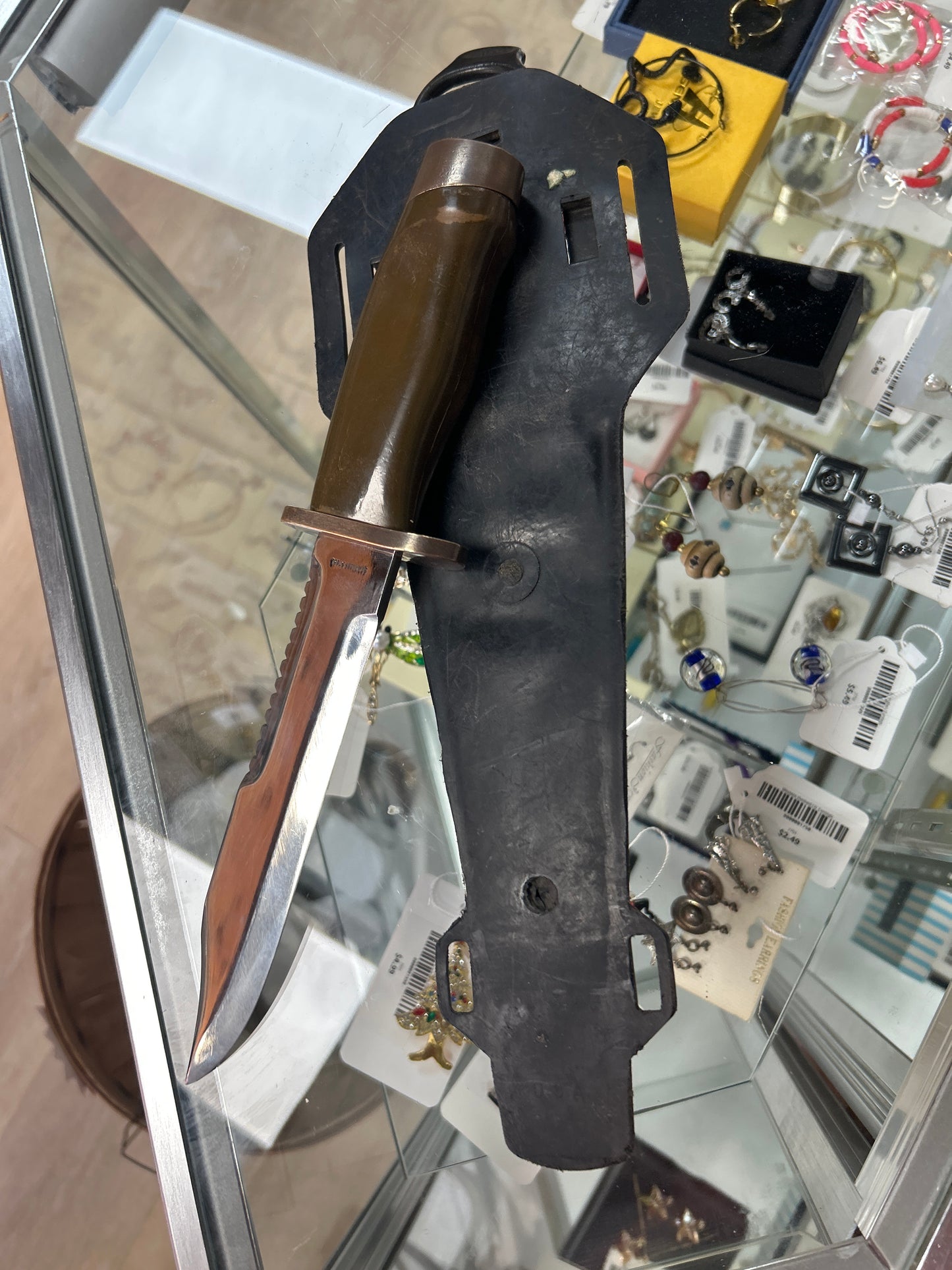 Vintage Aqua Lung Diving Knife (pre-owned)