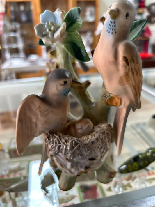 Vintage Bird Figurine Family (Tan)