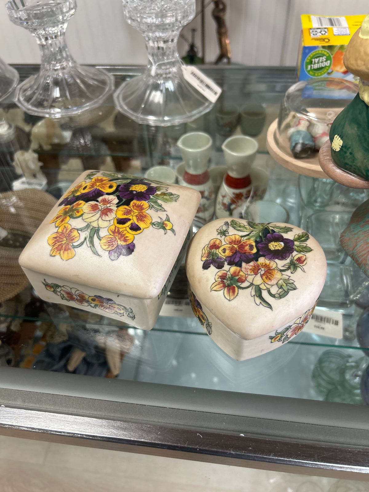 HANDPAINTED CHINESE CERAMIC FLORAL TRINKET BOXES