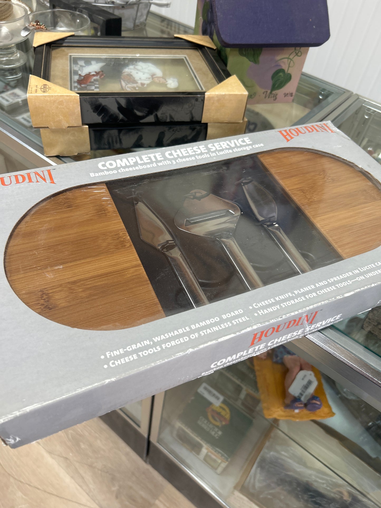 Houdini Cheese Service
